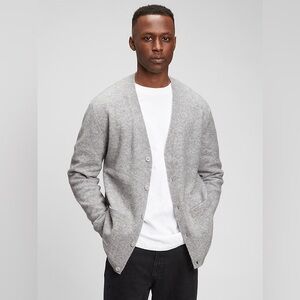 GAP Men's Recycled V-neck Cardigan light gray marl size M